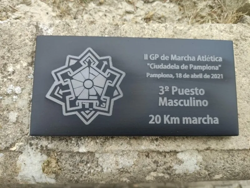 Conjunto de trofeos de pizarra grabados a láser