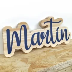 Letrero de nombre personalizado en madera