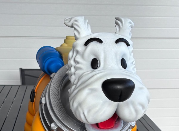 Figura Milú perro Tintin astronauta tamaño real traje naranja NASA - TOVARNA